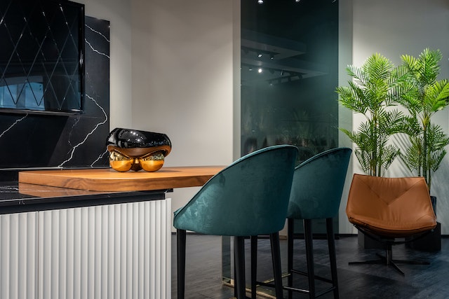 Dinning - Crockery Unit Image